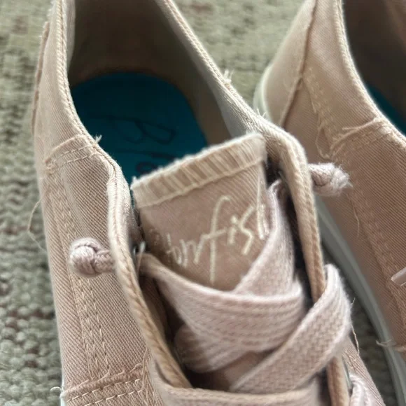 Blowfish Malibu Light Pink Canvas Sneakers - Picture 5 of 6